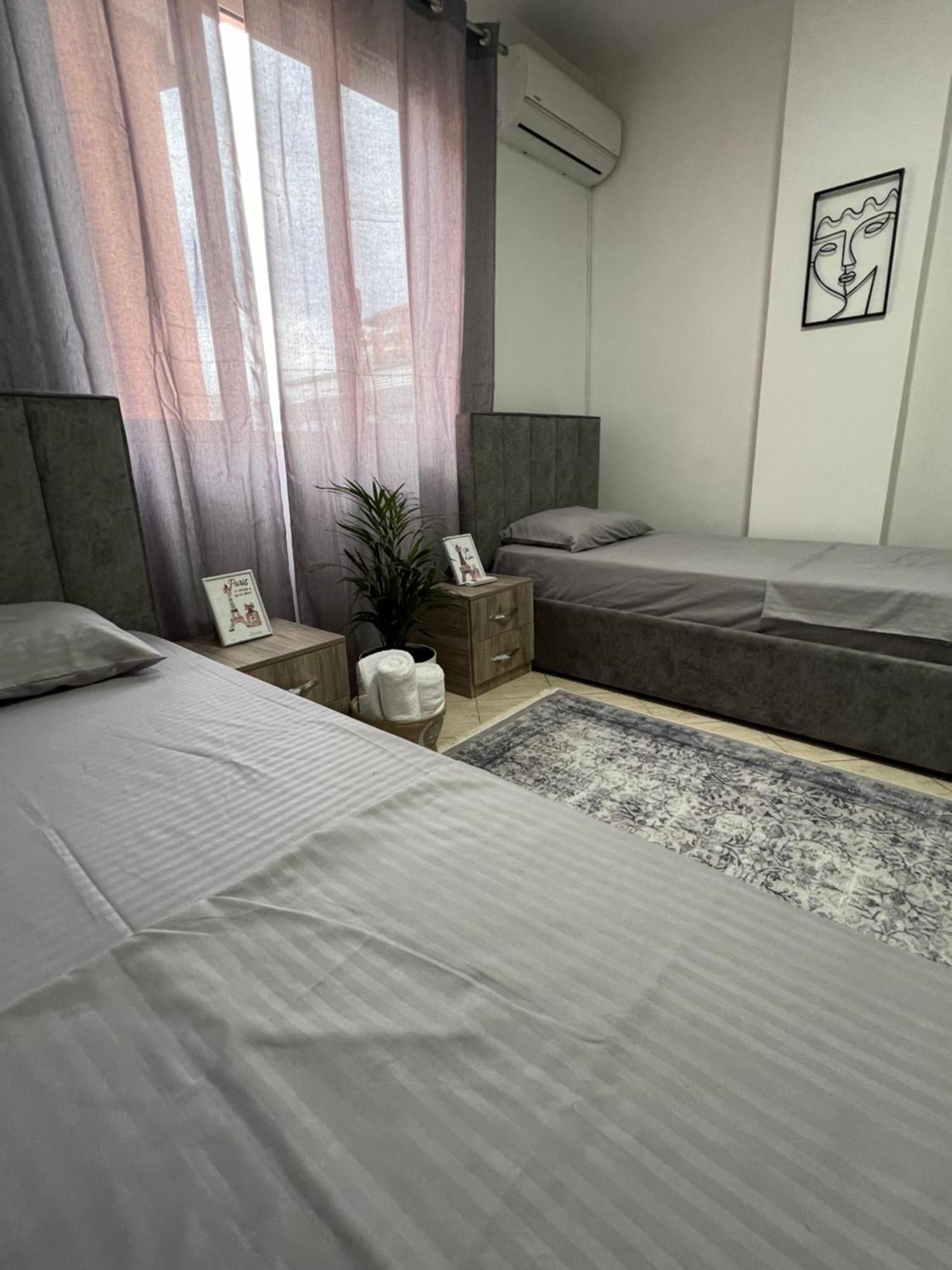 Hostel By Fenix Tiranë Eksteriør bilde